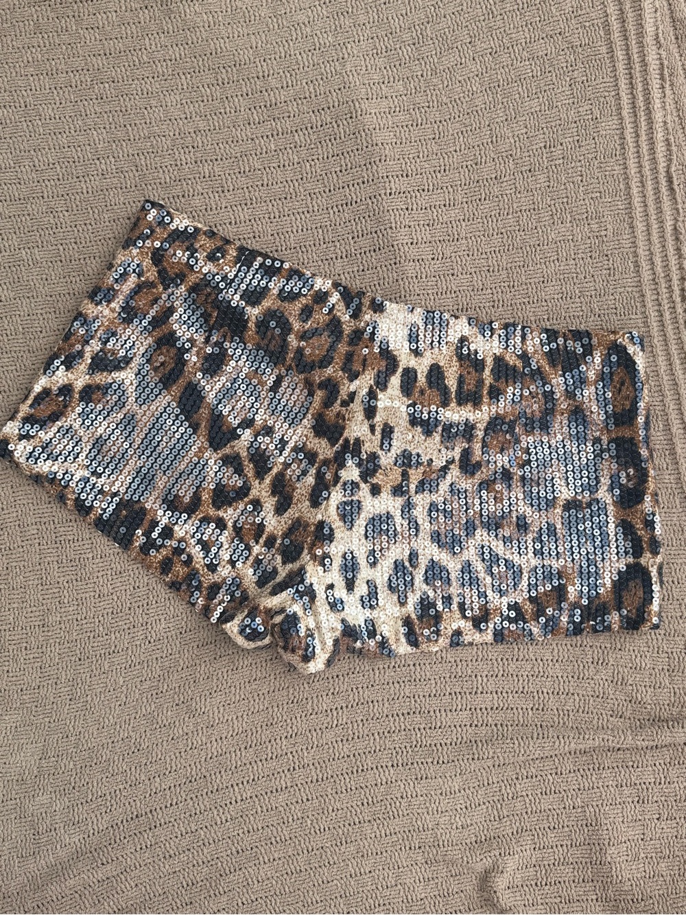 Sequin Leopard Printed Micro Shorts - Picture 4 of 5